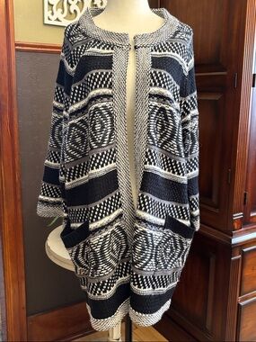 D/C Jeans Black & White Open-Front Patterned Knit Cardigan, 3/4 length sleeve